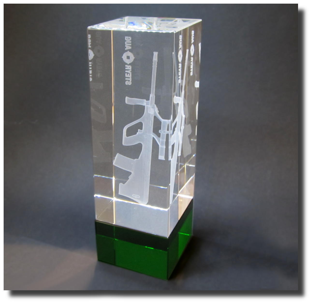 3D Foto in Glas mit farbigem Glassockel