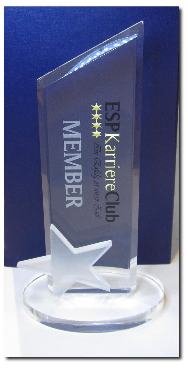 Glaspokal mit UV-Druck und Lasergravur Glaspokal mit UV-Druck und Lasergravur
