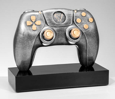 Glaspokale mit Gravur, Glastroph&auml;en, Glasawards, 3D Foto Glasgravur, Pokale:  PS5-Controller